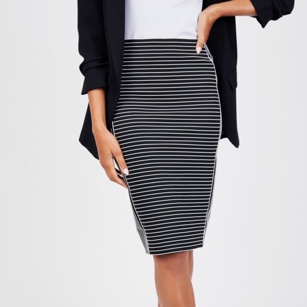 Max Studio pencil skirt